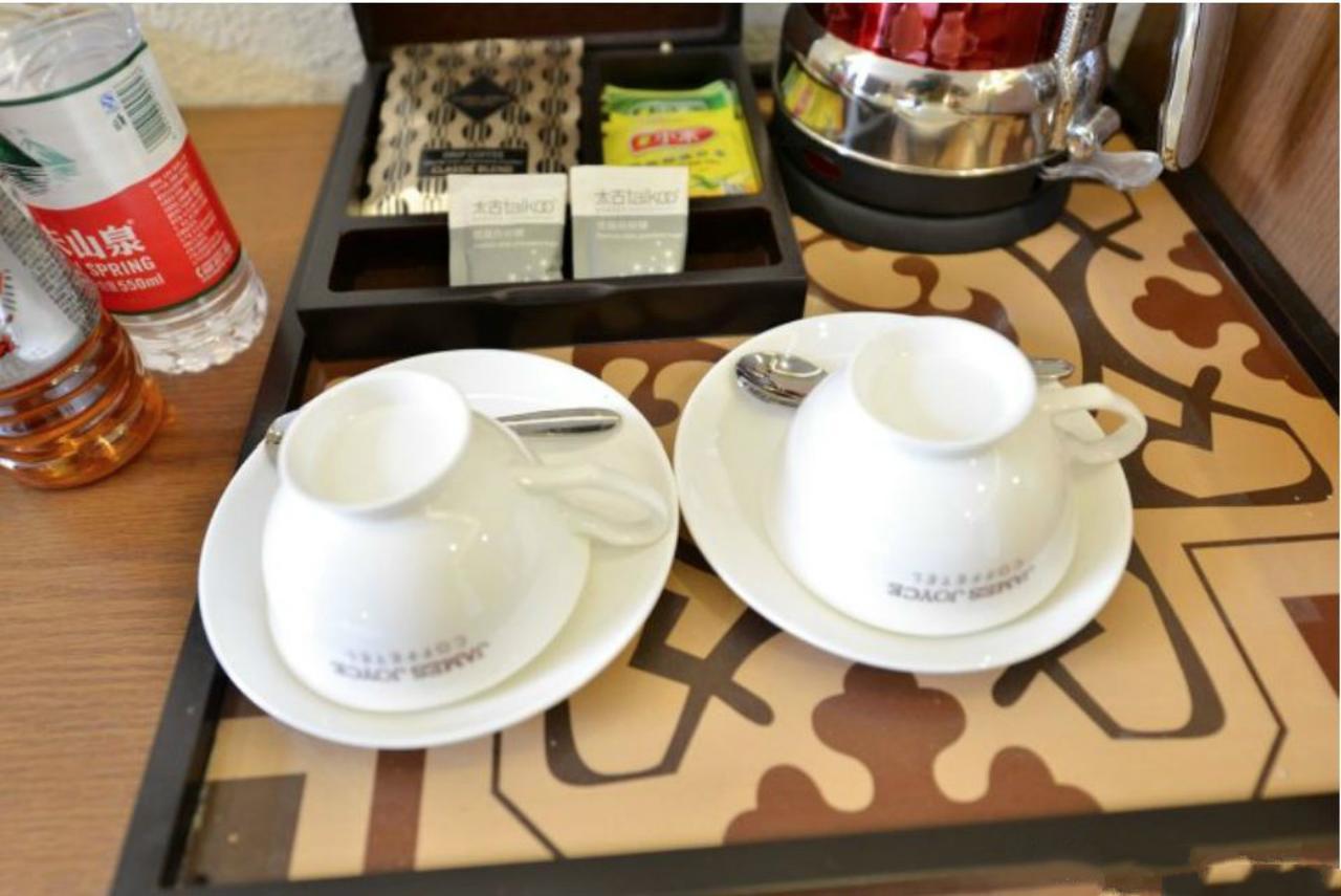 James Joyce Coffetel Beijing Gulou Street, Nanluoguxiang Exterior foto